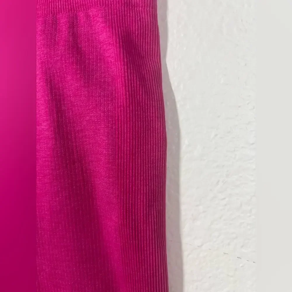 Lululemon Seamlessly Street Crop Legging Size 8